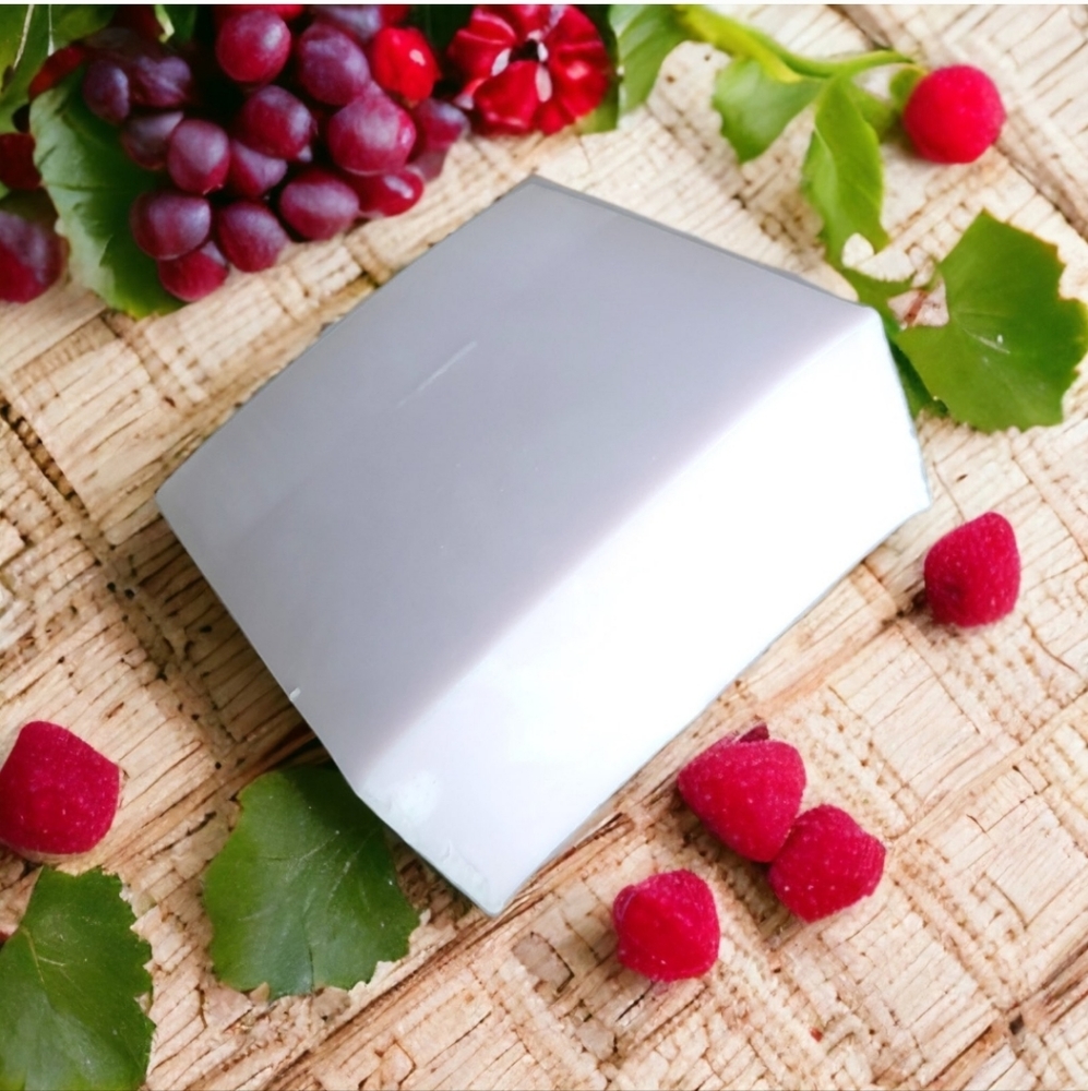 VINEYARD DONKEY MILK SOAP 1 Bar  Handcrafted Handmade Orchid & Vine